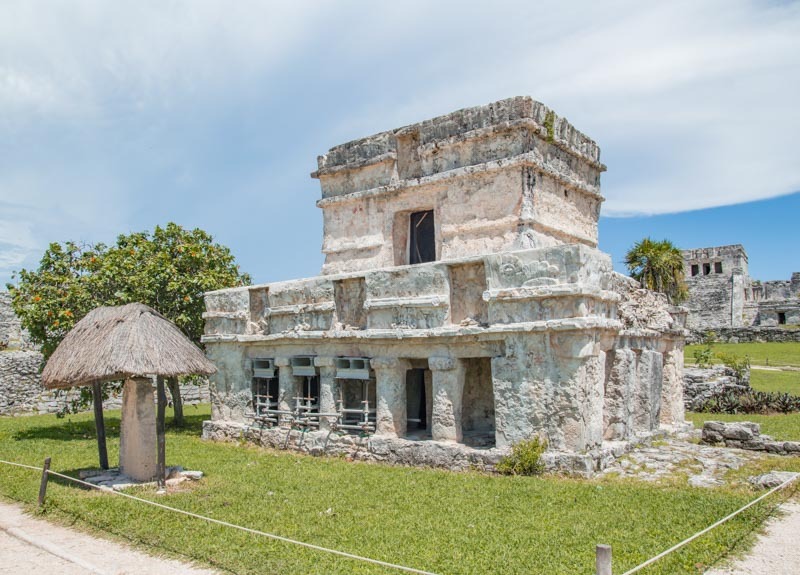 Zona Arqueológica de Tulum Datos Curiosos 23 mascarones en fachadas mayas